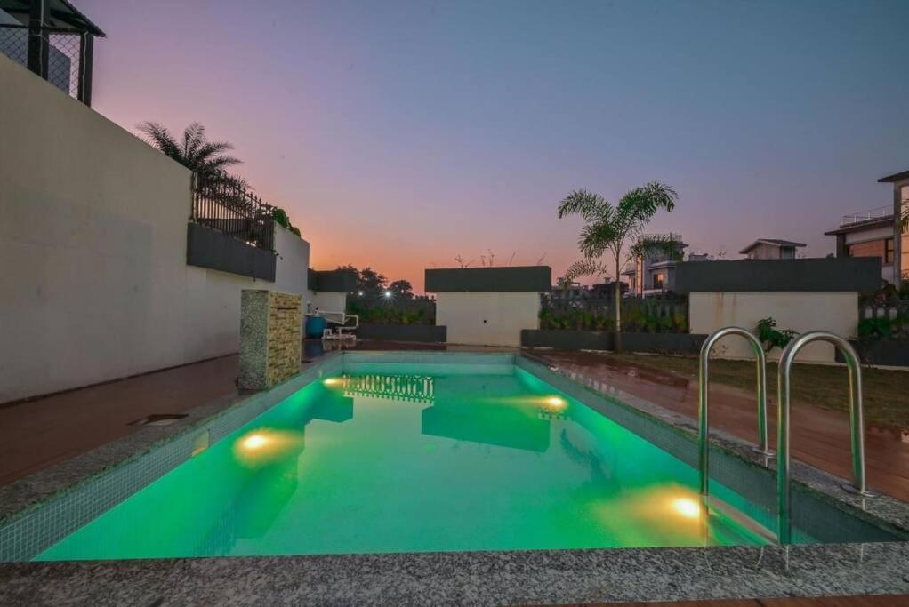 Royal Paradise Villa 罗纳瓦拉 外观 照片