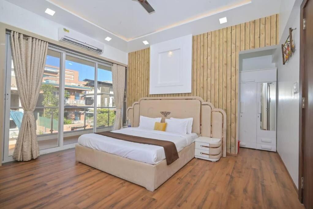 Royal Paradise Villa 罗纳瓦拉 外观 照片