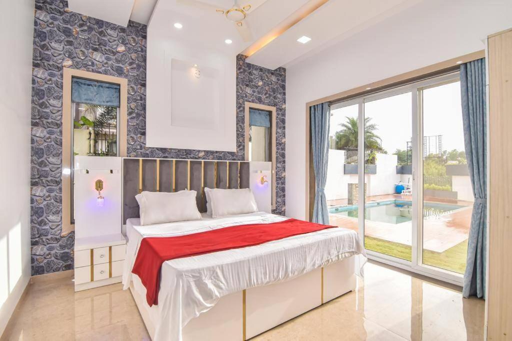 Royal Paradise Villa 罗纳瓦拉 外观 照片